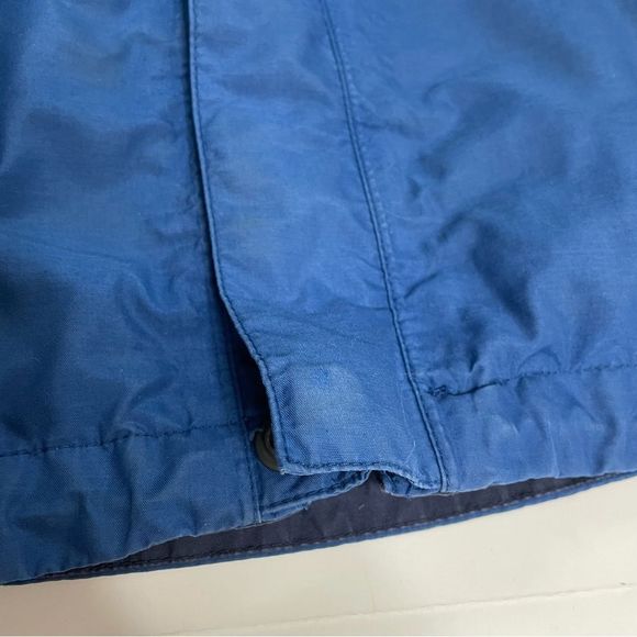 The North Face Lightweight Jacket - Picture 8 of 10